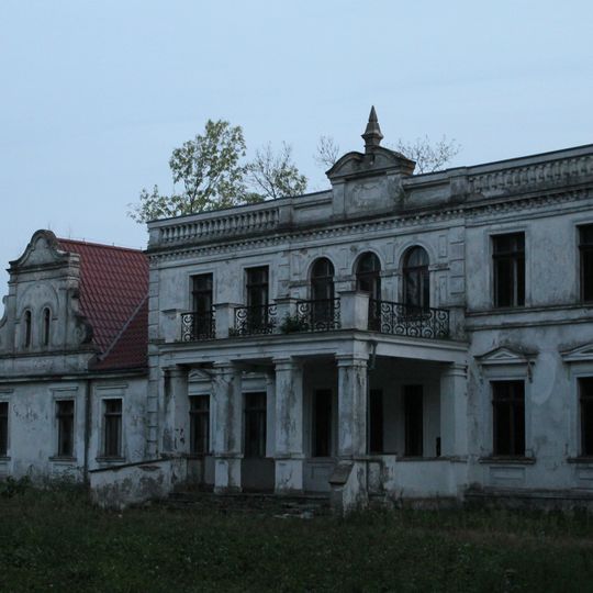 Palace in Wałycz