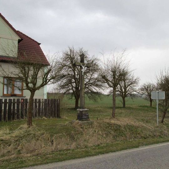 Kříž severozápadně od Skal