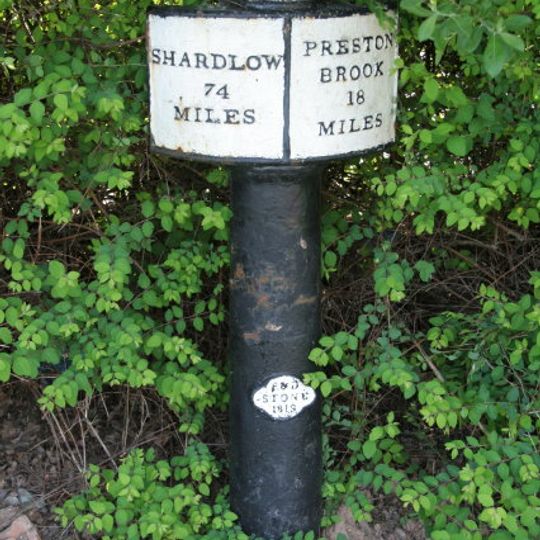 Trent and Mersey Canal, canal milepost immediately north of Rumps Lock