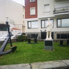 Marinel merkantearen eskultura