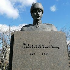 Bronze statue of marskalk Mannerheim