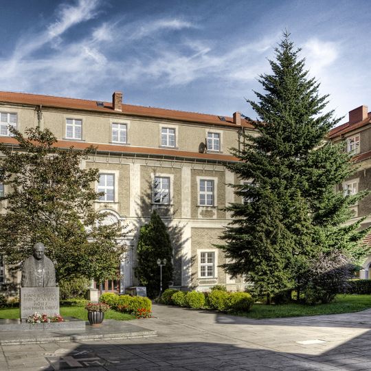 Klasztor, ob. plebania i klasztor Redemptorystów