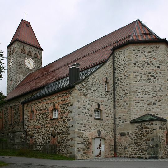 Katholische Pfarrkirche Maria Hilfe der Christen