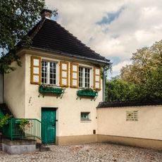 Stróżówka z bramą