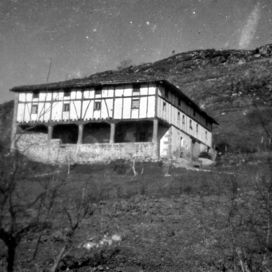 Caserio Arrillaga Haundi