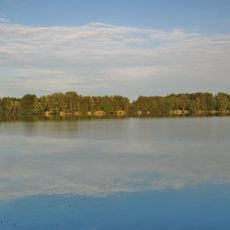 Chomoutovské jezero
