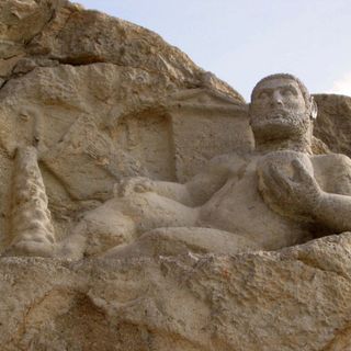 Heracles statue (Behistun)
