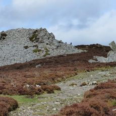 Round cairn on Stiperstones, 150m south of Manstone Rock.
