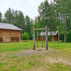 Качели одноместные (Малые Корелы)