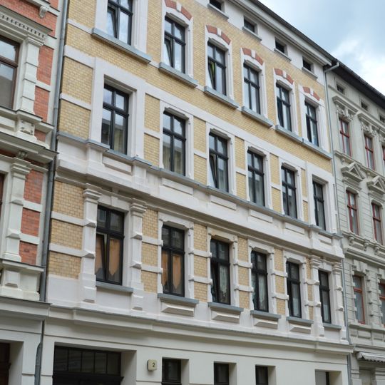 Braunschweiger Straße 2