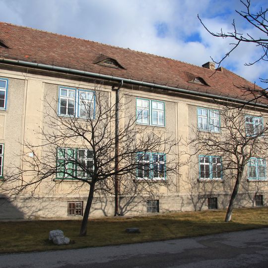 Arbeiter-/Angestelltenwohnhaus