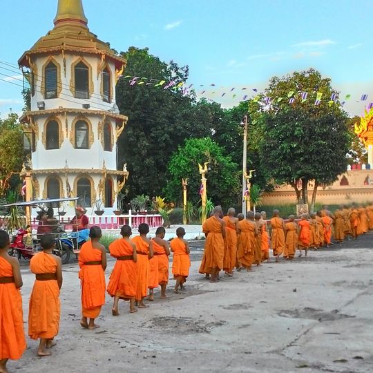 Wat Trai Siri Monkhon