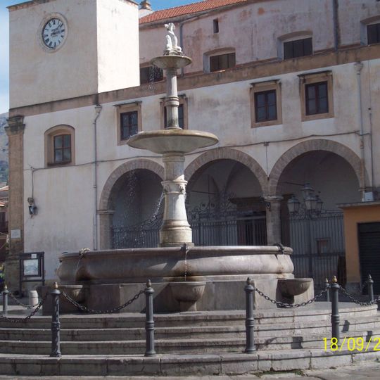 Fontana di Piazza Duomo