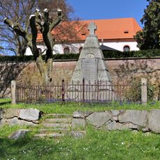 Pomník padlým ve Svojšíně