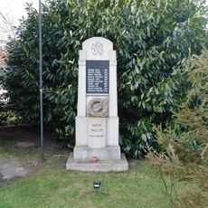 Pomník padlým ve Strašíně