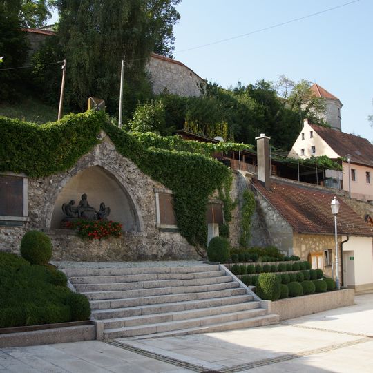 Kirchhofbefestigung Kirchengasse 2