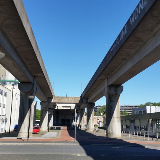 Bijlmerdreefmetrobrug
