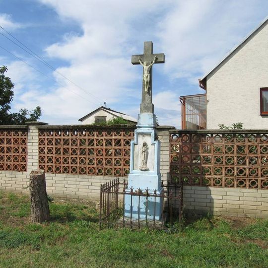 Kříž v Lanžhotě na ulici Kostická na okraji obce
