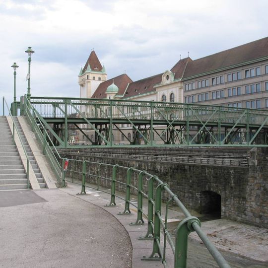 Badhaus-Steg in der KG Penzing