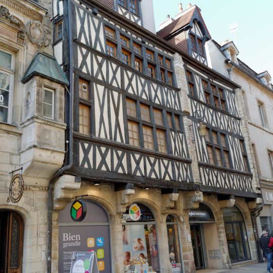 Maison, 4, 6 rue Stéphen-Liégeard