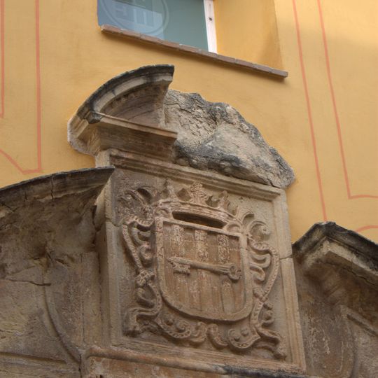 Escudo en la Iglesia del Monasterio de Santa Lucía de Alcira