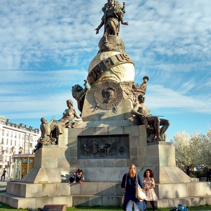 Columbus Monument