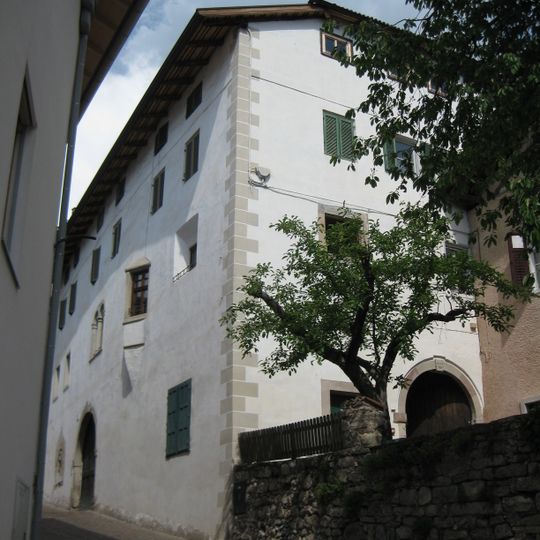 Pinzoner Straße 13 in Montan