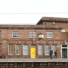 Range On North Side Of Edge Hill Station