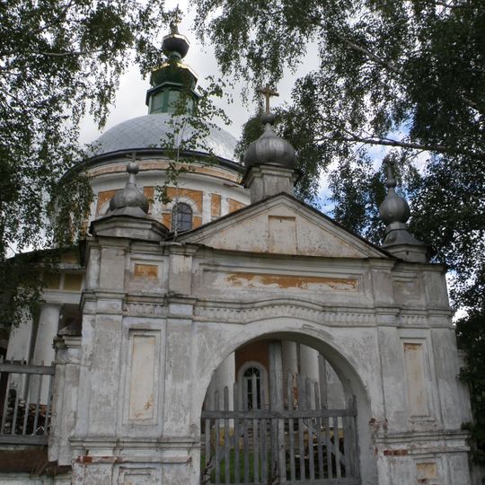 Ограда с воротами