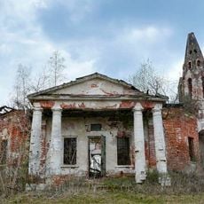 Церковь Пресвятой Троицы (Красино-Убережное)