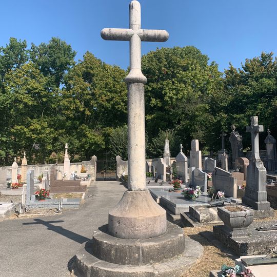 Cemetery cross of Champagne-en-Valromey