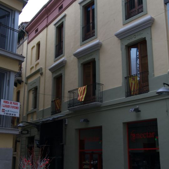 House in carrer dels Dolors, 1