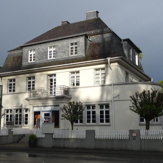 Heinrich-Neeb-Straße 26