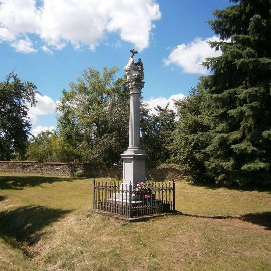 Sloup Svaté Trojice na okraji Myslechovic