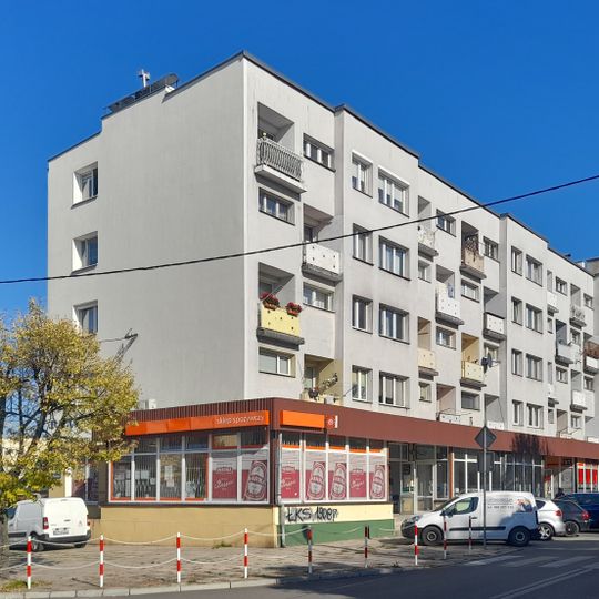 Blok przy ul. Piastowskiej 5/7