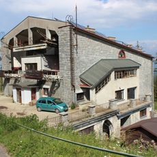 Visutá lanová dráha, stanica lanovky