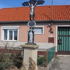 Kříž na křižovatce v Odunci