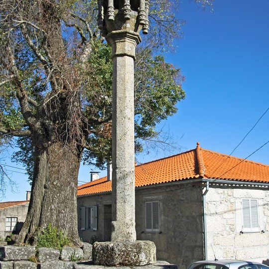 Pelourinho de Moreira de Rei