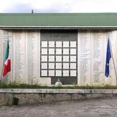 Memorial to the fallen of all wars in the cemetery of S. Antonio