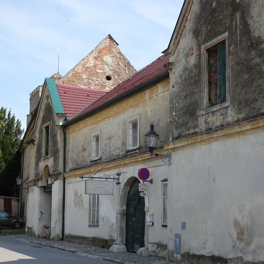 Schloss Prugg - Stall- und Reitschulgebäude