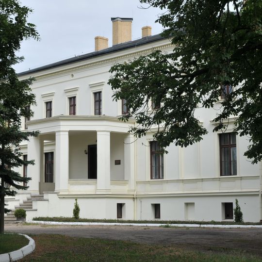 Manor in Samoklęski Duże