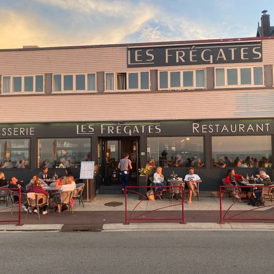 Les Fregates