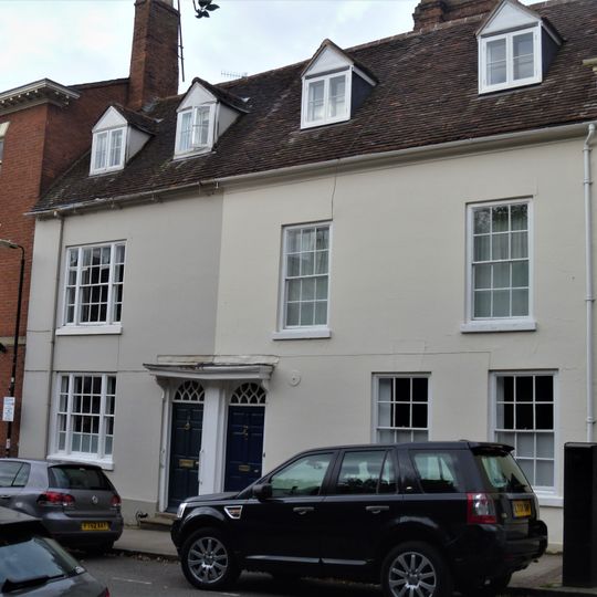 13 15, Church Street