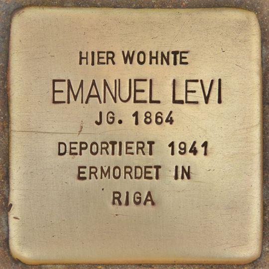 Stolperstein en memoria de Emanuel Levi
