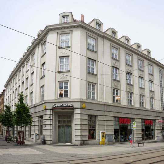 Diskonto-Gesellschaft; Bankgebäude, Eckhaus Berliner Straße 62