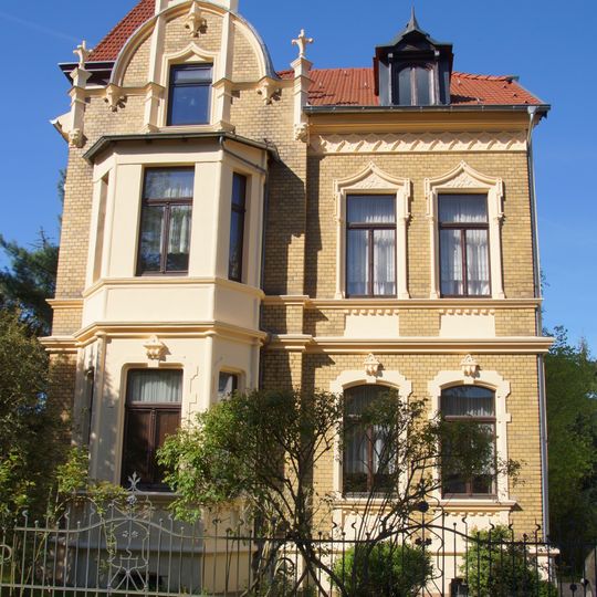 Königin-Sophie-Straße 13