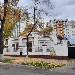 Urban villa, Sfatul Țării, 55, Chișinău