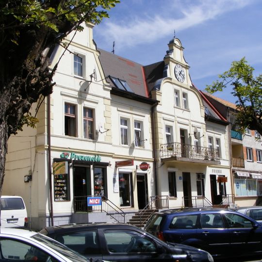 4 Wolności Square in Mikołajki