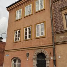 10, Szeroki Dunaj Street in Warsaw