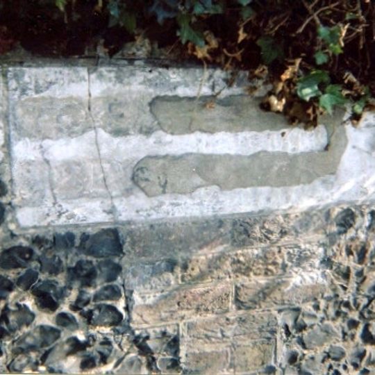 Guidestone, White Post Hill, opp. Eastern end of High Street
